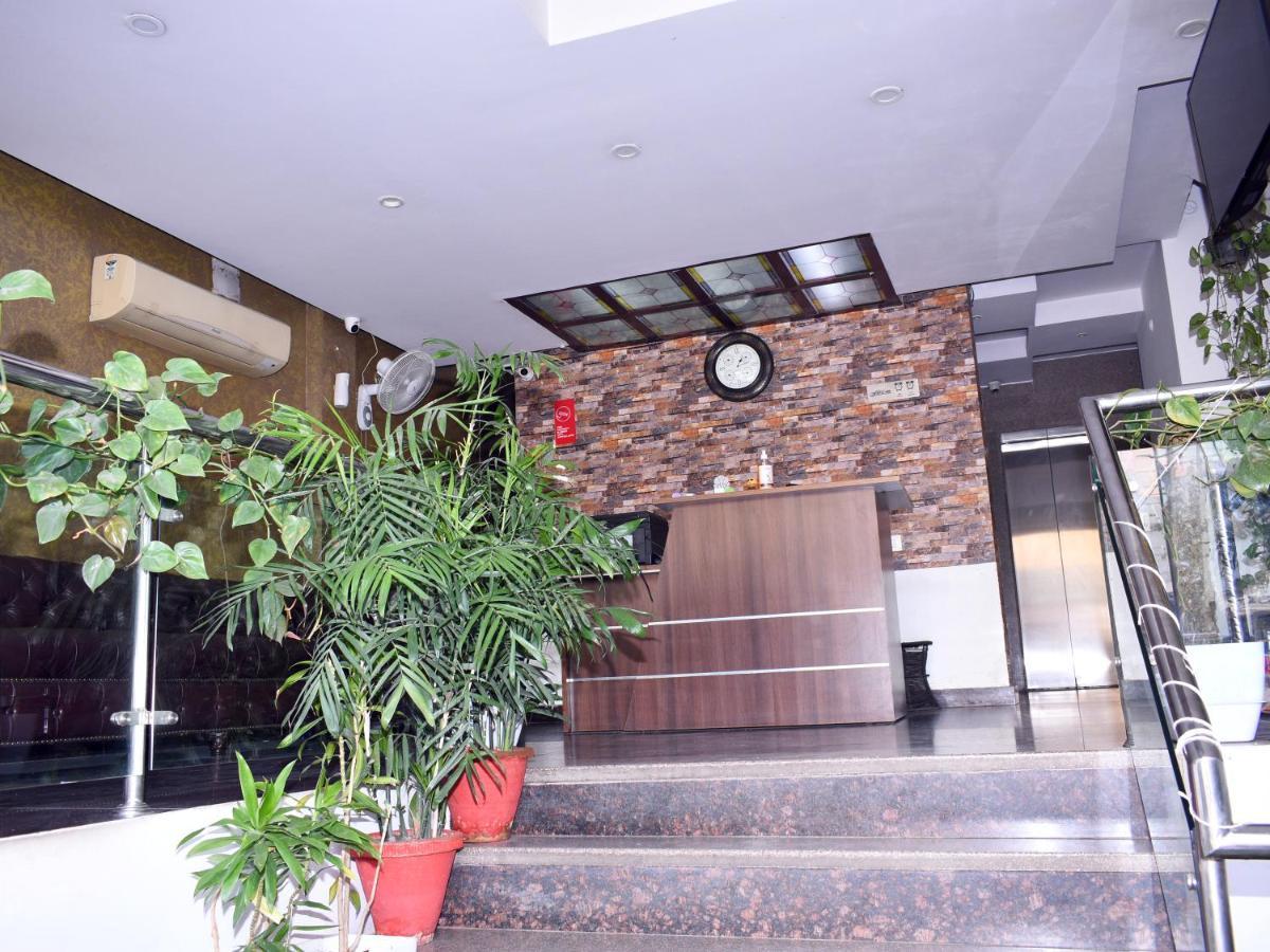 Hotel Flora Inn Gurgaon Exterior foto