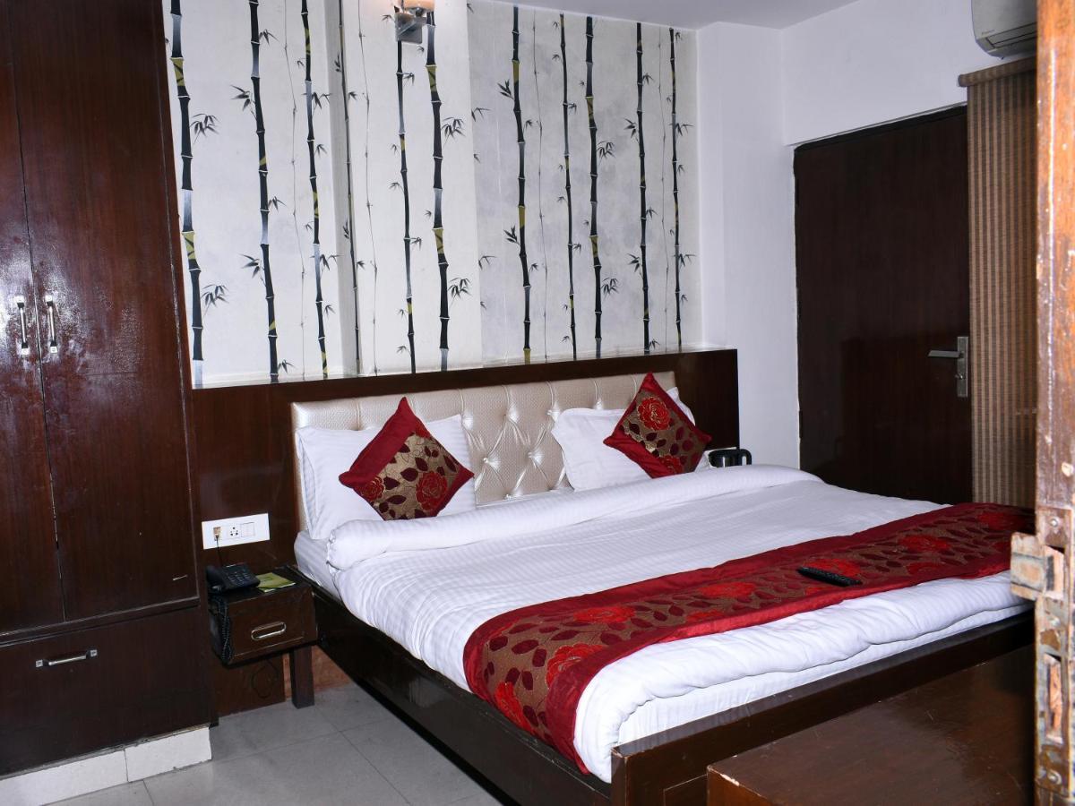 Hotel Flora Inn Gurgaon Exterior foto