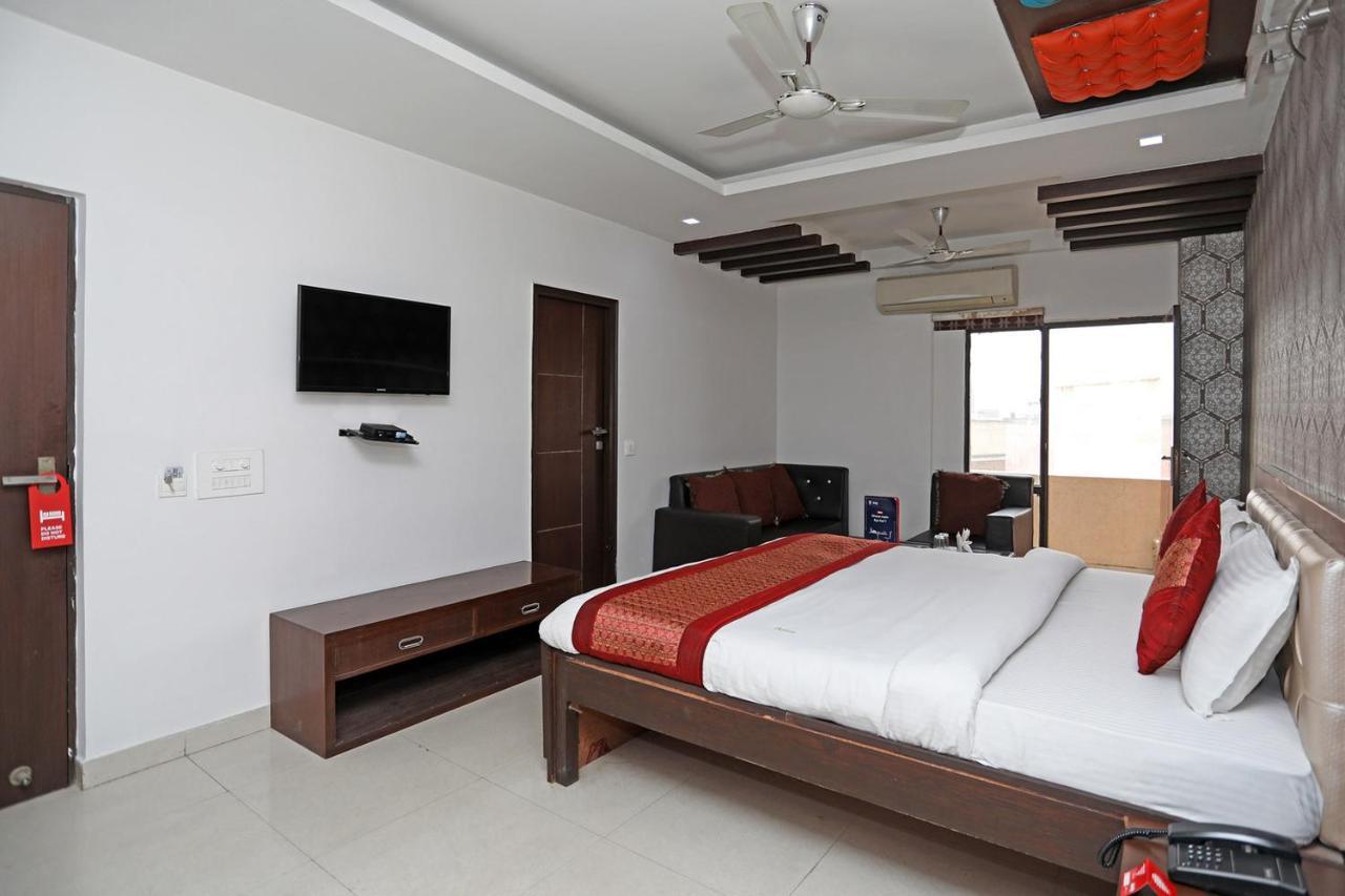 Hotel Flora Inn Gurgaon Exterior foto